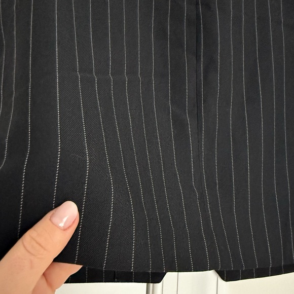 H&M Black Pinstripe Vest - Picture 2 of 8